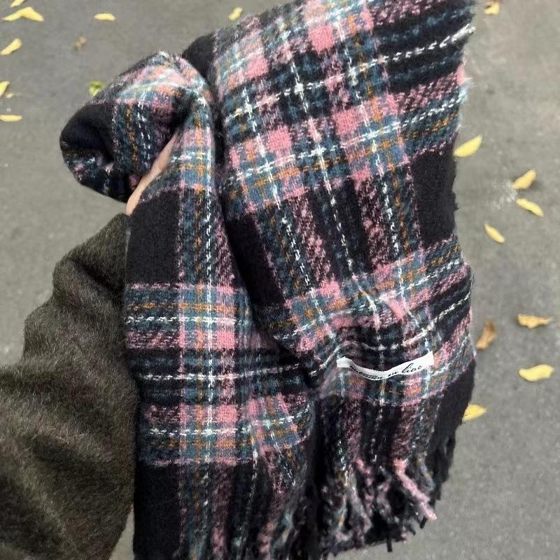 Christmas plaid scarf women's new winter versatile imitation cashmere shawl thickened warm couple fringed scarf