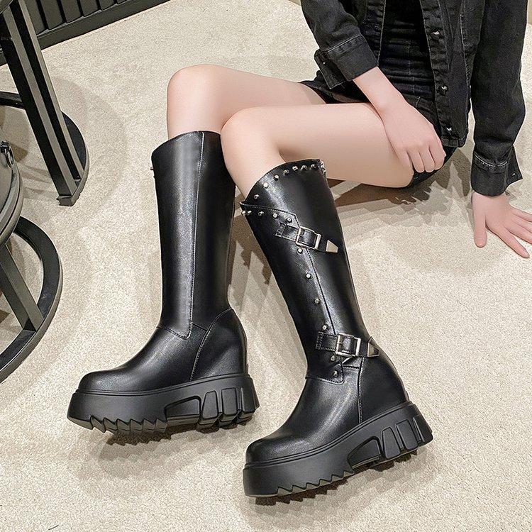 

[youshilai] Женские осенне-зимние высокие сапоги с V-образным вырезом в стиле вестерн, с пряжкой на ремне, заклепками, в панк-стиле, на толстой подошве 34