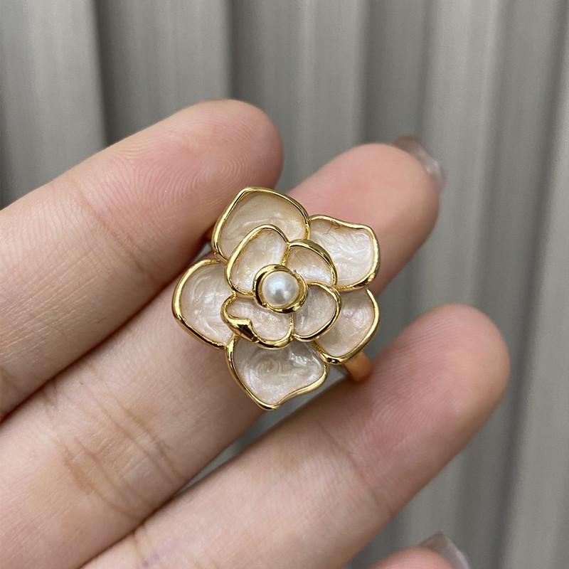 Gold Plated Natural Fritillary Camellia Pearl Ring Female Wind Ring 2025