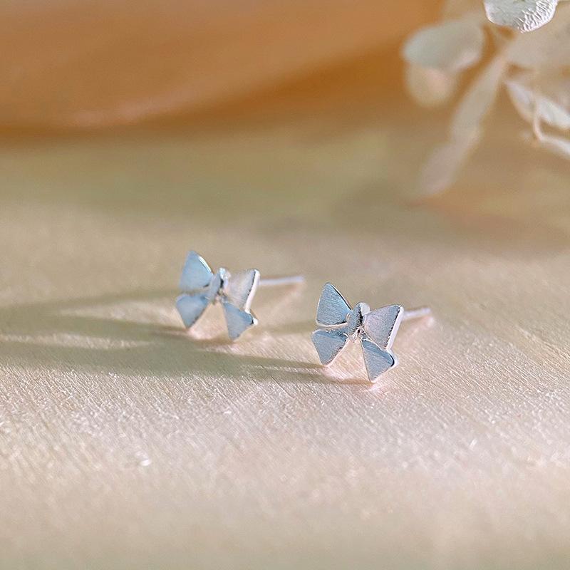 Cute Bow Stud Earrings for Women Sweet Girl Heart Student Party Prevention Earrings
