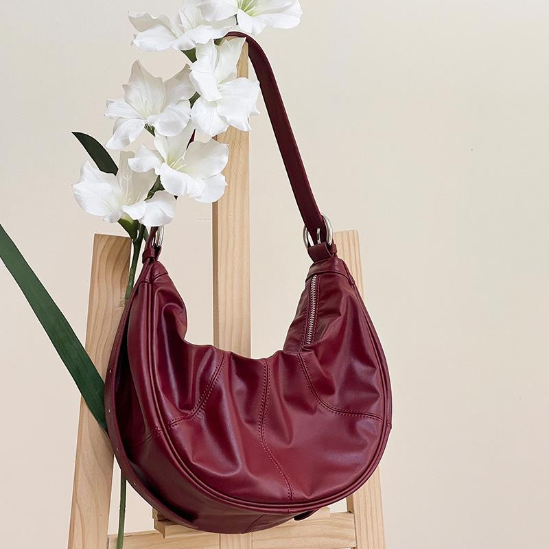 Leather women's bags, cloud bags, women's bags, niche design, underarm bags, high-end sense, large-capacity messenger bags, women's versatile bags