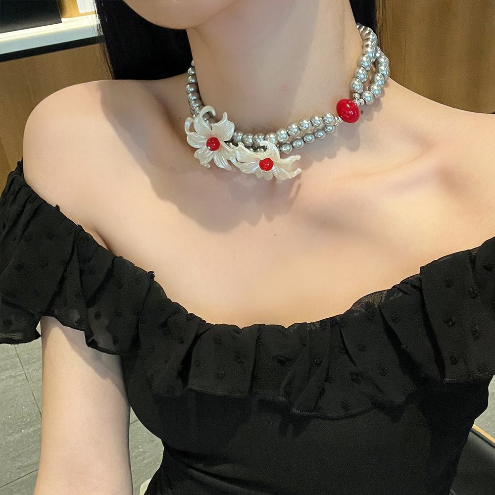 Vintage Pearl Beaded Necklace Clavicle Chain Sweet Choker Stylish Iris Flower Necklace  Beach