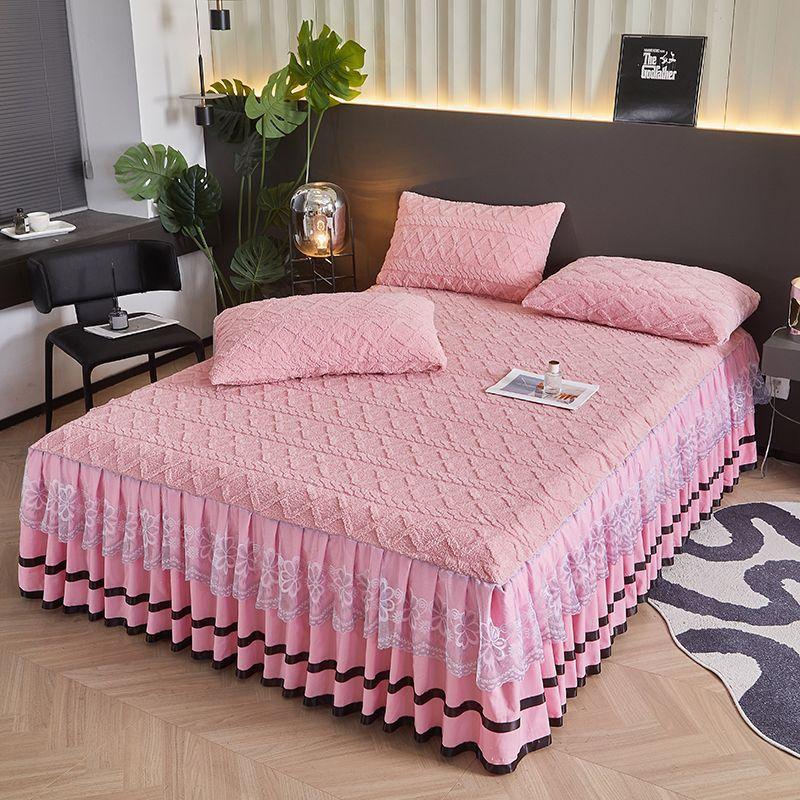 Winter Thickened Plush Bed Skirt with Lace Ruffle, Warm Coral Fleece Mattress Cover, Non-Slip Bedspread