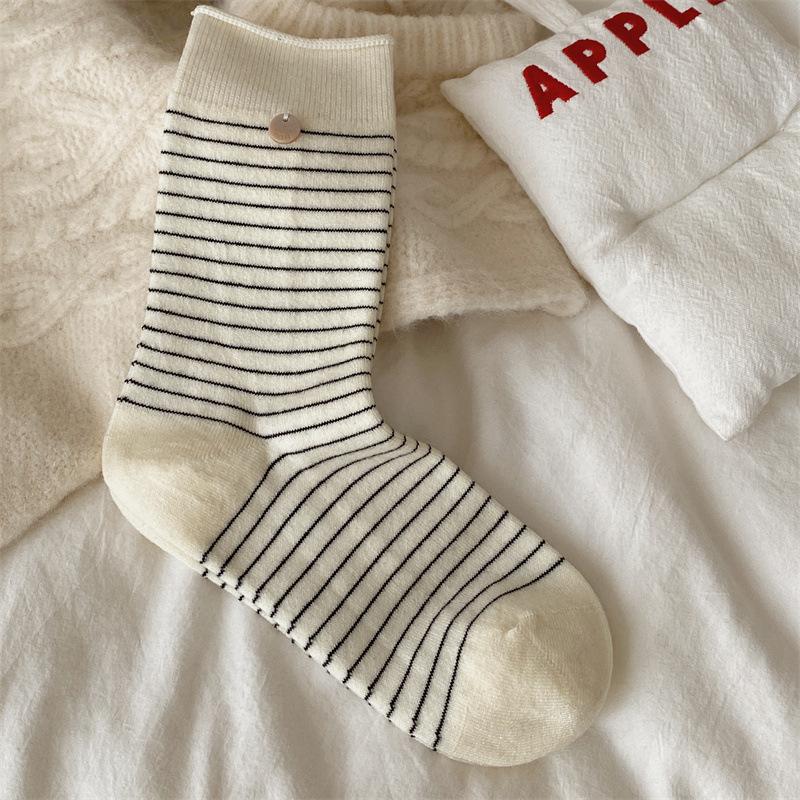 Wool Socks, Resin Buckle Striped Pile Socks, Women's Mid-calf Socks, Thickened for Warmth in Autumn and Winter