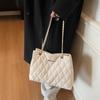 Women's bag 2025 new fashion simple niche fashion foreign style commuting casual diamond shoulder messenger bag