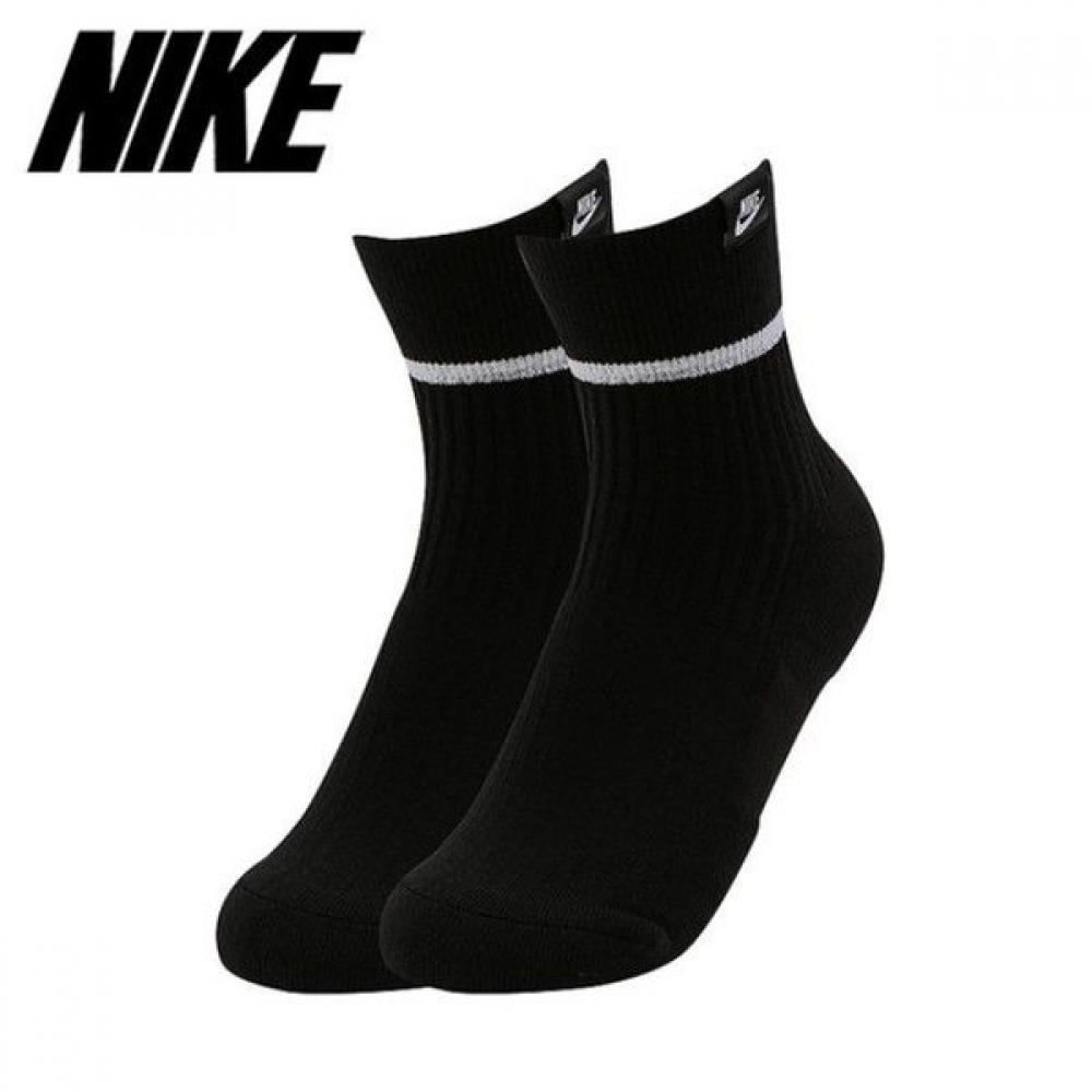 

Nike Galleria Nike Unisex Snkrs Sox Essential Ankle Socks Sx7167 010 S
