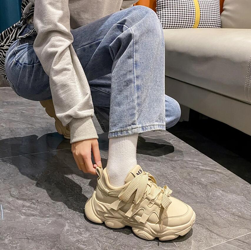 2024 Spring Women Chunky Sneakers White Thick Bottom Falts Increased Round Toe Shoe Trendy Leisure Sports Female Vulcanize Shoes