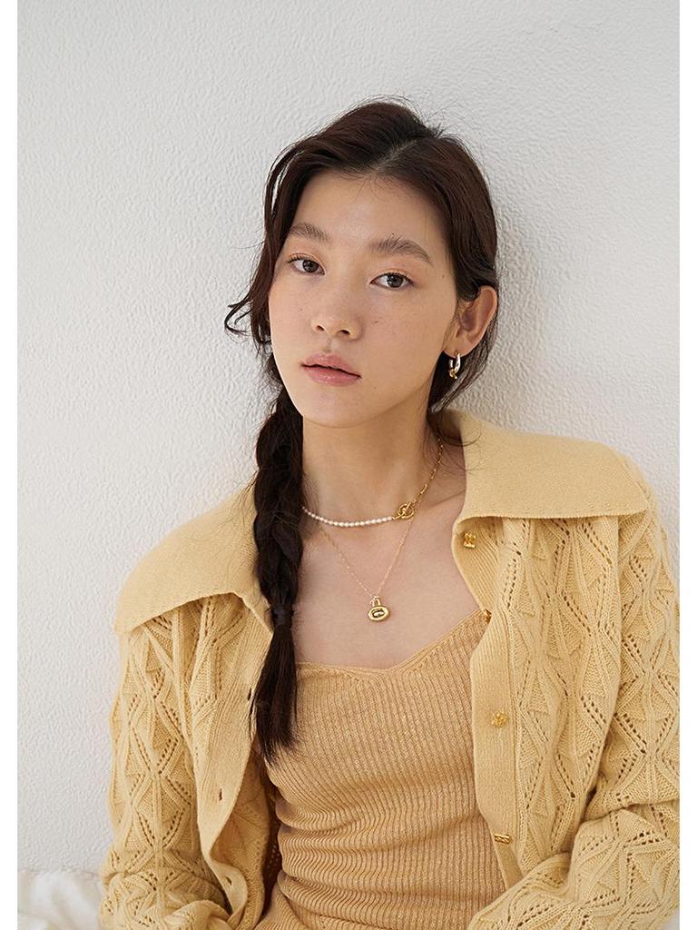 High-End Pearl Necklace: Luxury Sweater Chain for Autumn/Winter - Versatile Clavicle Chain Fashion