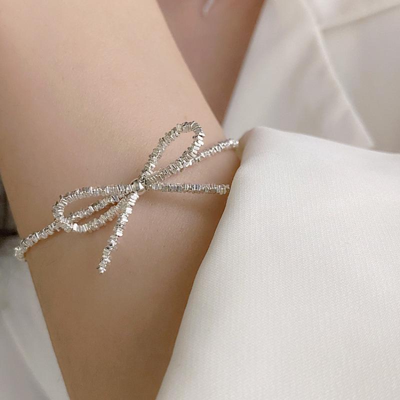 Geometric Silver Bow Knot Ring: Stylish, Versatile, and Fashionable Finger Ring for Women