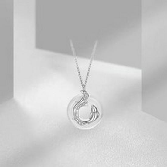 Auspicious Koi Chalcedony Necklace for Women - Luxurious Chinese Style with Safety Buckle and Clavicle Chain.