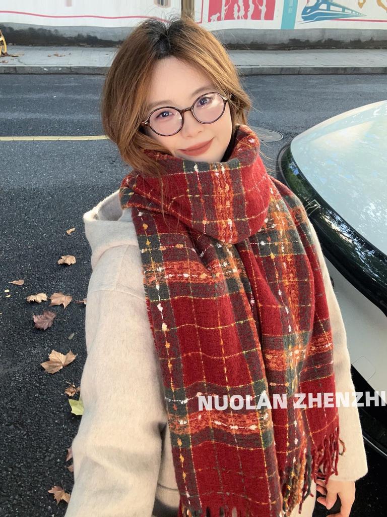 Plaid Korean-Style Women's Winter Scarf - Warm Imitation Cashmere Snood
