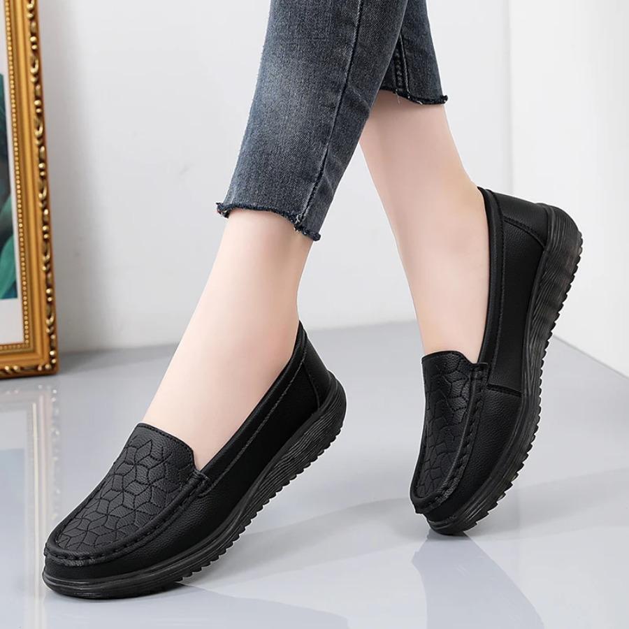 2025 Designer's new 100% leather women's casual shoes Women's flat mother shoes spring and autumn casual walking women's shoes