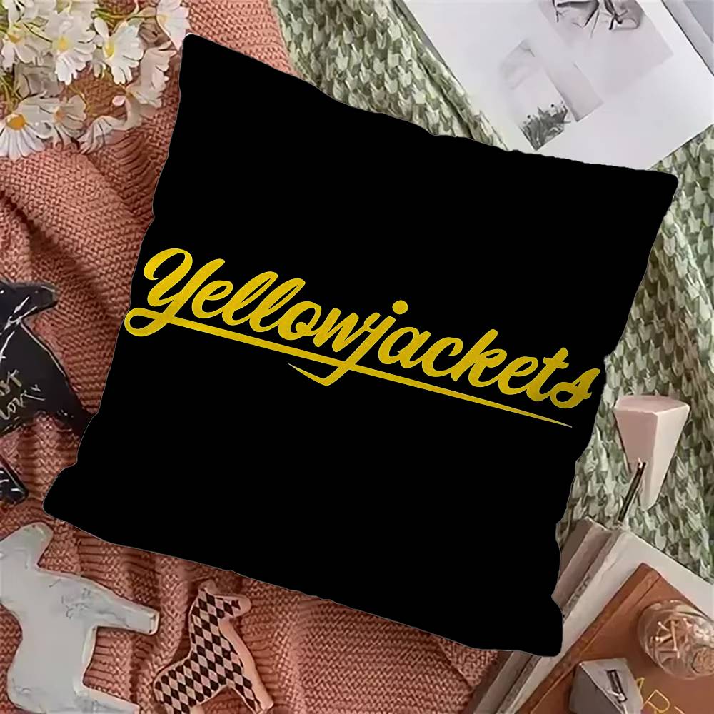 

Psychological Horror Series Yellowjackets Anime Pillow Cover for Bedroom Room and Living Room Sofa Decorative Cushion Cover 30x30cm