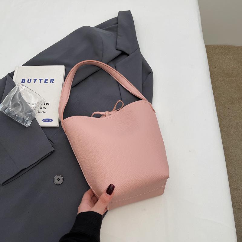 Retro Simple Large-capacity Bag, Casual Portable Fashion Bucket Bag, High-end Fashion Shoulder Bag, Light Luxury Women's Bag