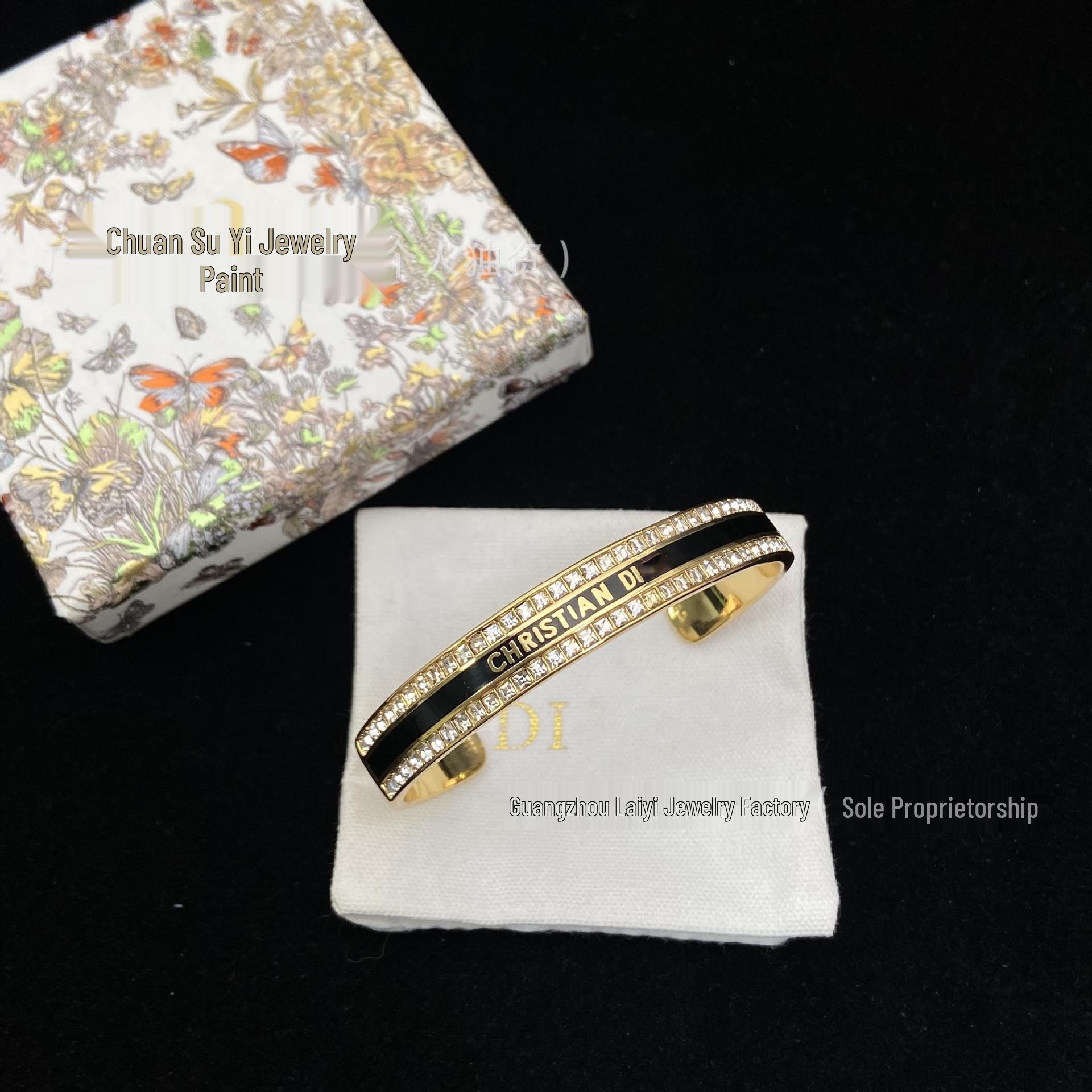 Открытый браслет-бангл с квадратным бриллиантом и эмалью, инициал D - Модный браслет в ретро-стиле, европейский и американский, для женщин чёрный