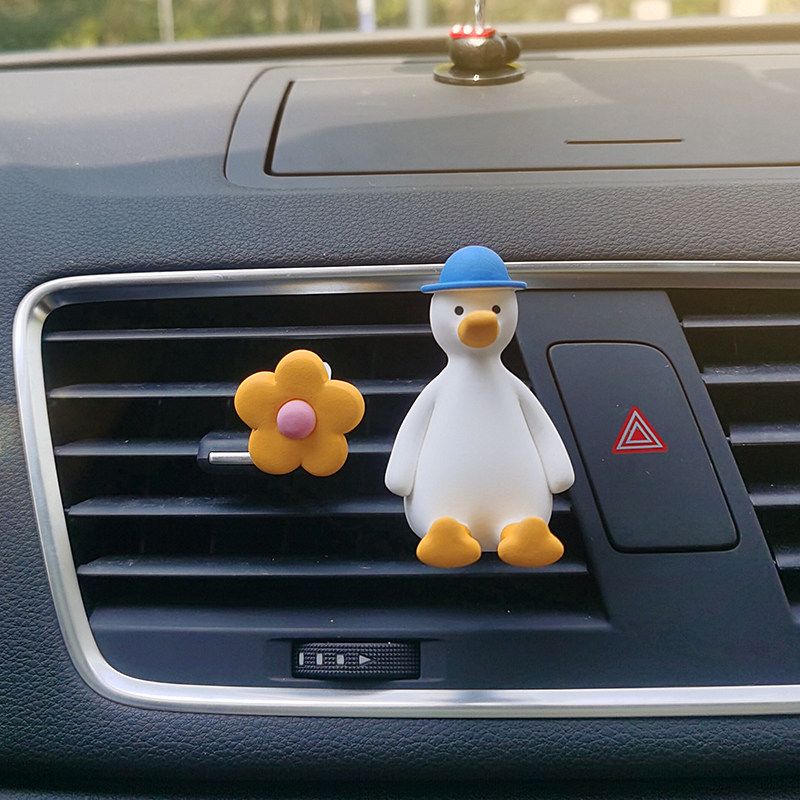 Auto Perfume Aromatherapy Cute Cheering Duck Head Tilt Duck Air Conditioner Air Outlet Clip Car Interior Ornaments Ins Fragrant Stone