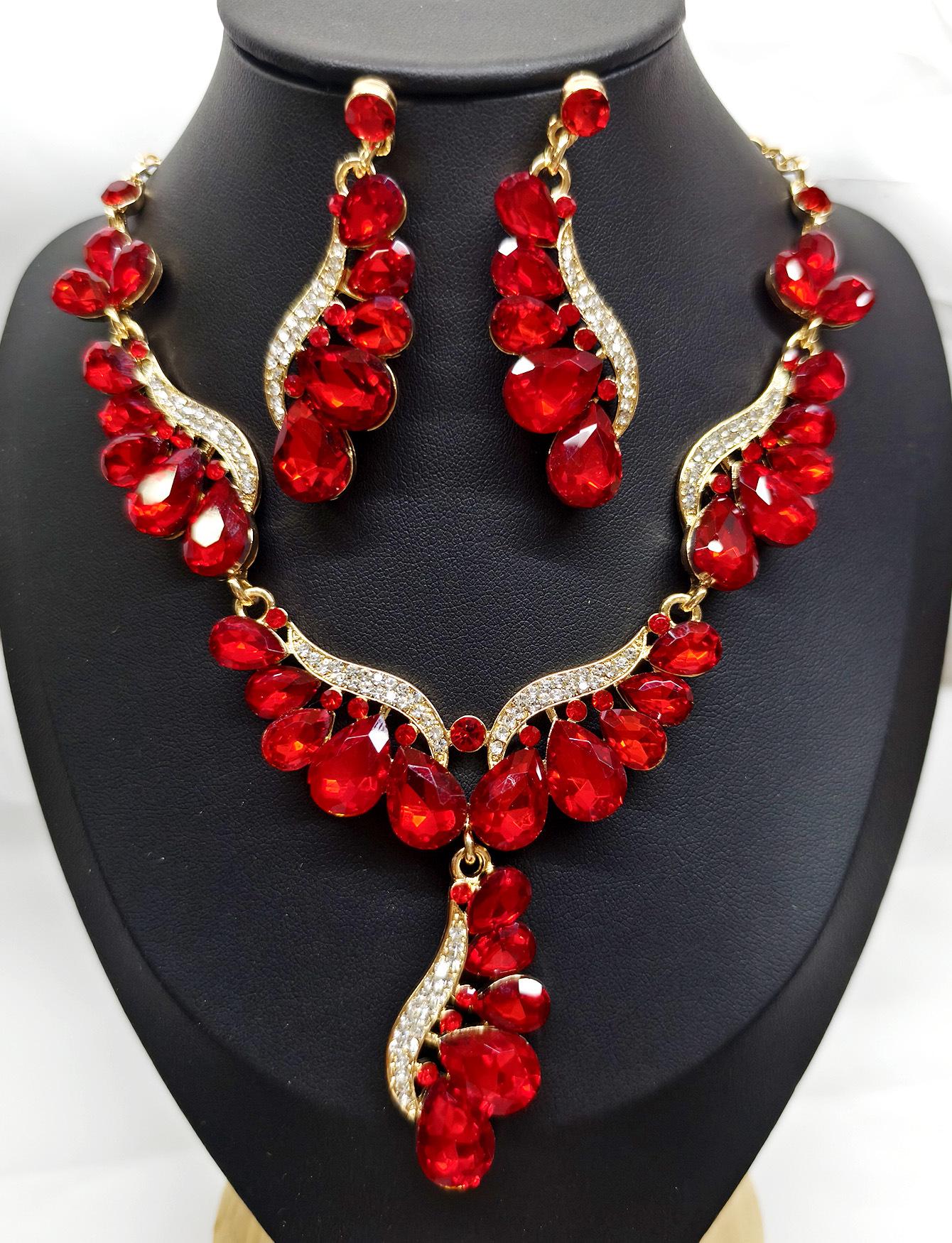 

Роскошный европейский и американский набор ювелирных изделий с драгоценными камнями в форме капли: Колье и серьги для вечерних банкетов