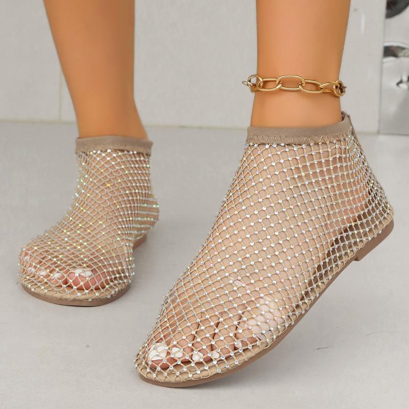 Summer Large Size Women Round Toe Flat Bottom Sandals Hollow Short Boots Water Diamond Sexy Flat Bottom Fashion Banquet Slippers