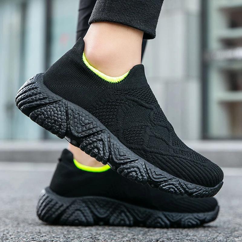 Fashion Men's Fashion Sports Shoes Breathable Thick Soled Black Outdoor Walking Shoes Anti Slip Men's Casual Daily Running Sports Shoes