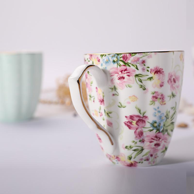 Bone China Coffee Mugs with Gold Rim, 450ml Floral Teacups for Women Gifts