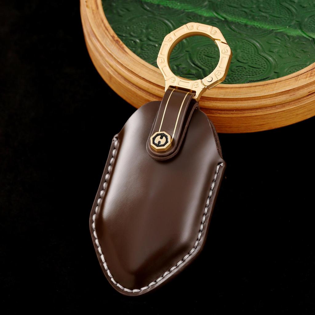 BYD Formula Leopard 5 Genuine Leather Car Key Cover with High-End Key Chain for Men and Women