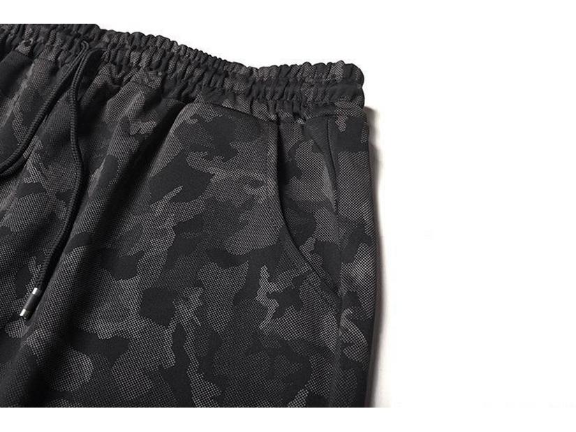 Męskie letnie casualowe spodnie dresowe z lodowego jedwabiu ze sznurkiem - Luźny krój, ze ściągaczem przy kostkach, z dużymi kieszeniami