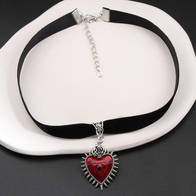 Náhrdelníky a přívěsky – Choker náhrdelníky