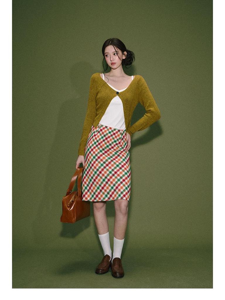 Retro Colorful High-Waist Plaid Midi Skirt for Women - Spring/Fall/Winter 2026 Fashion, Slimming & Hip Covering Design