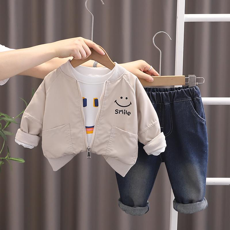 

Осенний комплект-тройка с длинными рукавами для мальчиков 0-5 лет, Детская куртка с принтом улыбающегося лица + белая футболка с длинными рукавами + повседневные джинсовые брюки XXL хаки