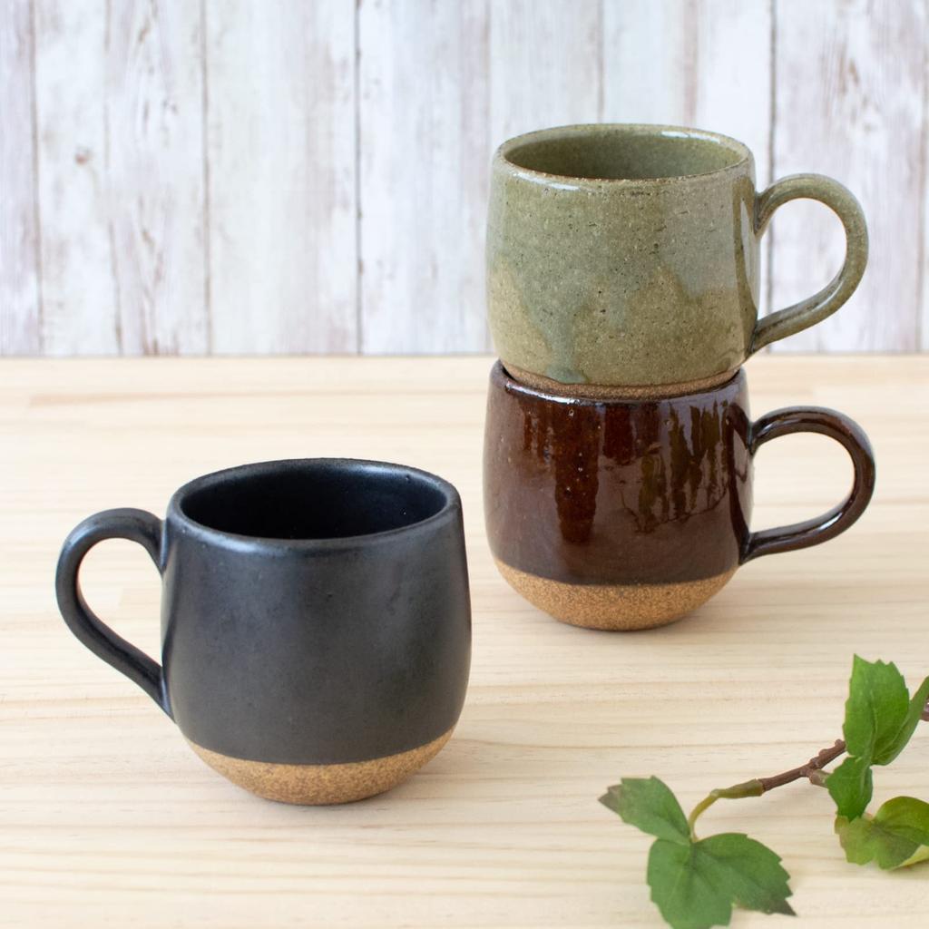 Bankoyaki Aigama "Esta" Rolling Mug, ca.. 210ml, Roter Ton Bidro (Rauchgrün), Mikrowellen- und Spülmaschinenfest, Hergestellt in Japan, Modell AGM-200016