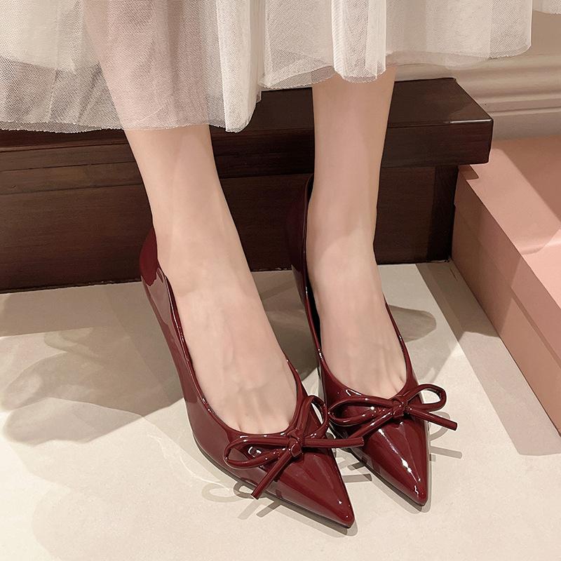 Beautiful 2025 new nude high heels women's stiletto bar mitzvah pointed bow French patent leather shoes