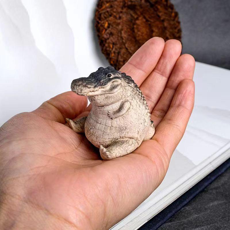 Yixing Purple Clay Tea Pet - Color-Changing Croc Figurine, Zen Tea Table Decor & Cultural Gift, Handmade Creative Ceramic Craft