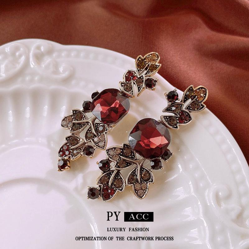 Medieval vintage earrings, court style niche high-end stud earrings Internet celebrity retro earrings jewelry women