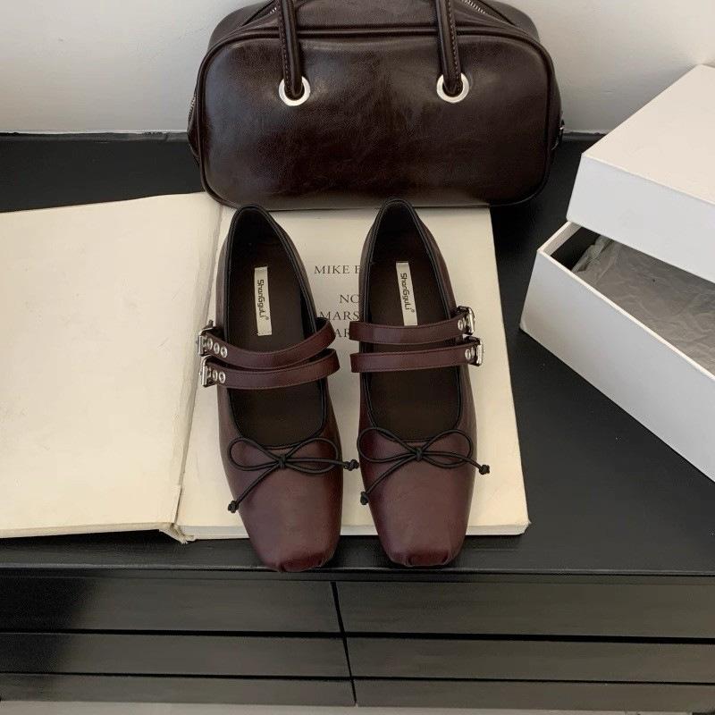 Französische Schuhe mit eckiger Spitze, flachem Ausschnitt und flacher Sohle für Damen, 2025 neu, retro mit Schleife, Mary Jane Schuhe, kleine Lederschuhe