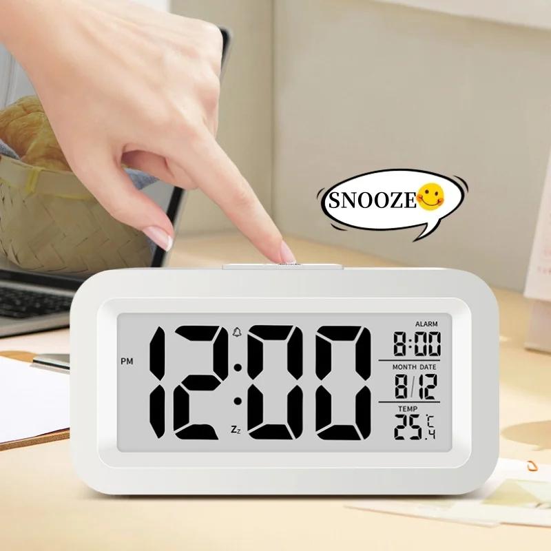 Mini Digital Alarm Clock Temperature Date Battery Powered Snooze Table Clock 12/24H Mute Bedside Electronic LCD Clock