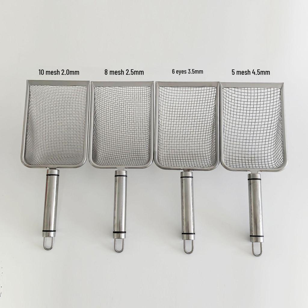 Stainless Steel Cat Litter Poop Scoop with Small Holes - Pet Cleaning Tool for Bentonite and Walnut Sand.