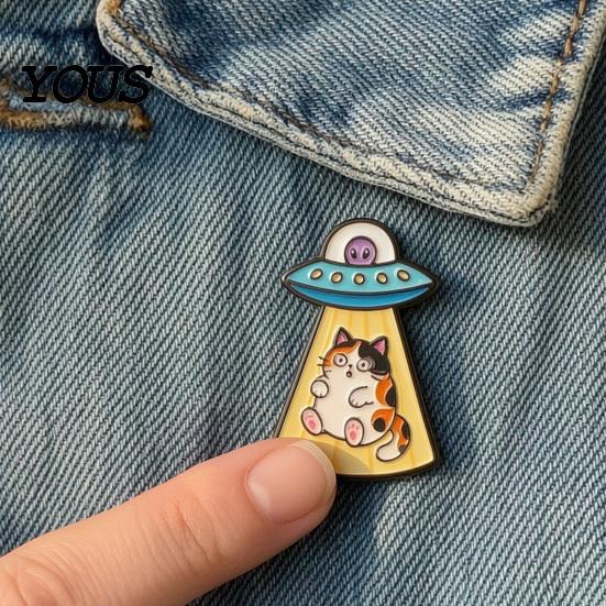 UFO Cat Brooch Enamel Metal Brooch, Aliens Ship Kitten Badge Pin, Animal Theme Clothing Bag Scarves Hat Accessories for Men Women Alloy