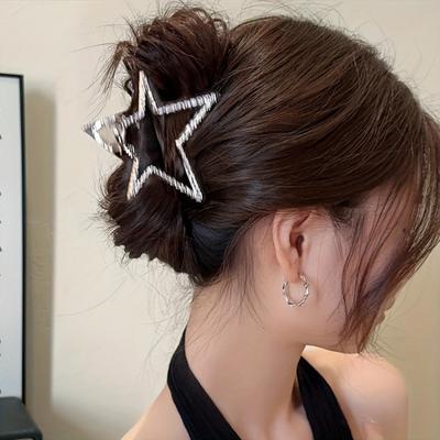 Black Background Silver Edge Sparkling Diamonds Star Shaped Hair Fashionable Personalized Style Women's Daily Hair Styling