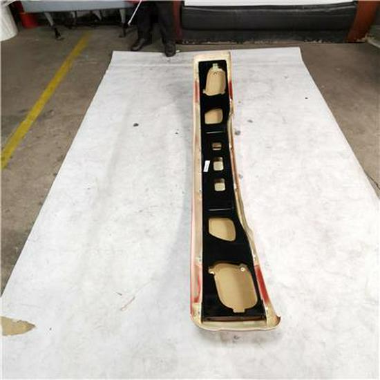 White Foton Bumper Attachment 1B18053100201 Futian