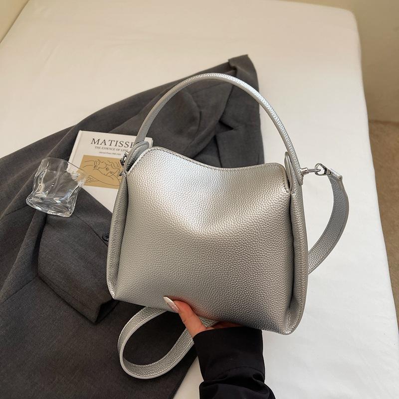 Popular bag women's new versatile simple messenger bag portable bucket bag