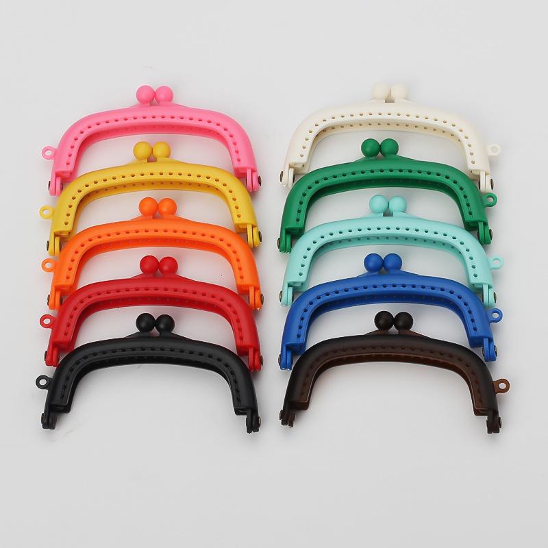 20.5cm Square Arc Embossed Beaded Wallet Handbag Frame