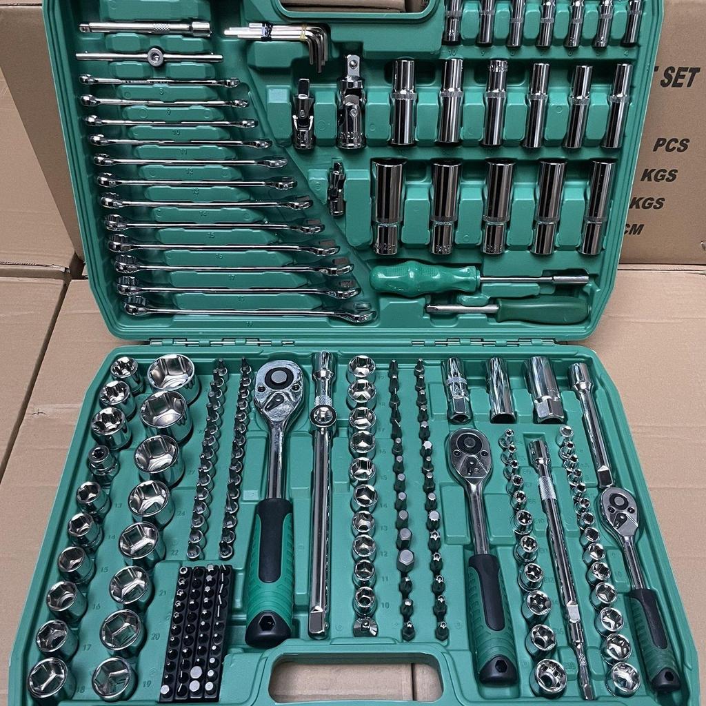 216-Piece Socket and Wrench Set for Auto Repair