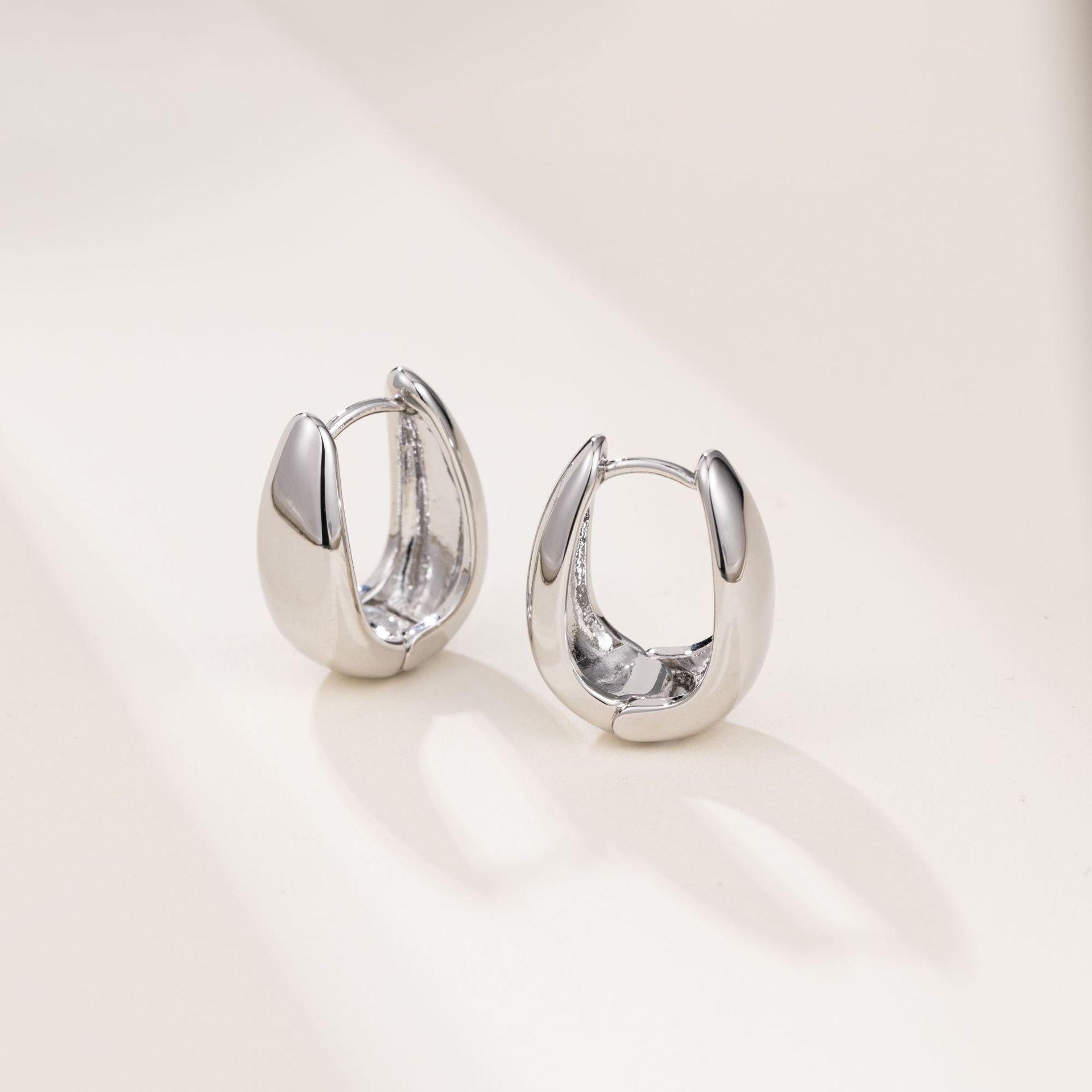 

Универсальные французские серебряные серьги-бобы - популярные клипсы для ушей TE01064