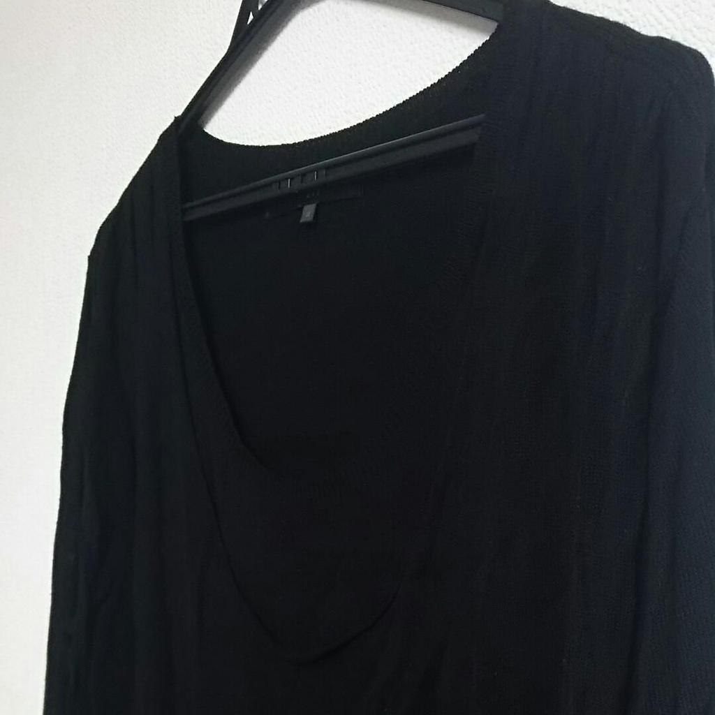 [USED] Black Sweater Recommended for Fans of Hosts, K-pop, Masaki Suda, and Bands