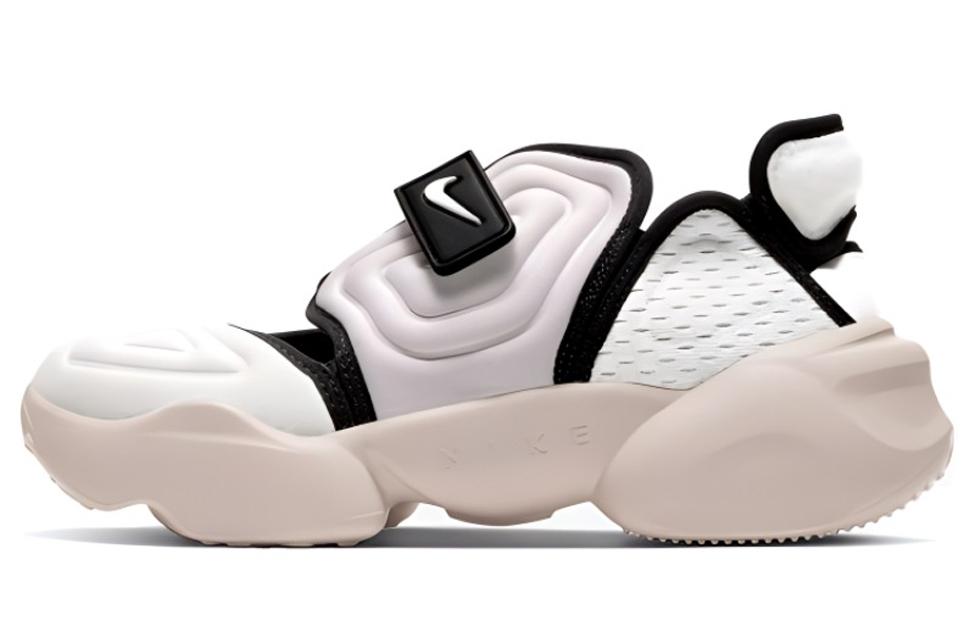 

Nike Aqua Rift Summit White Women s BQ4797-100 35.5