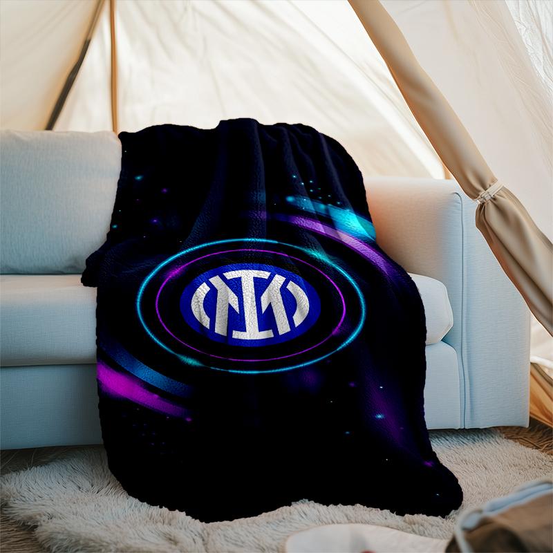 1 Stück Mi-lan FC Emblem Aufdruck Weiche Flanelldecke Überwurf für Schlafzimmer Wohnzimmer Sofa Camping Reise Fan Geschenke Weihnachtsgeschenke