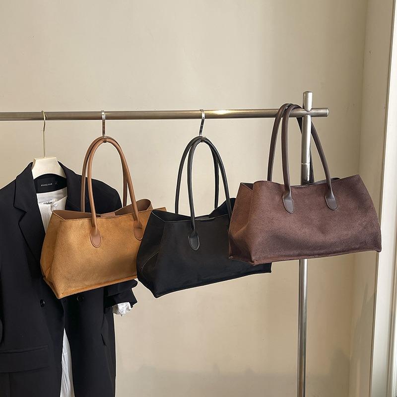 Retro suede tote bag women's autumn and winter new fashion commuting large capacity shoulder armpit bag