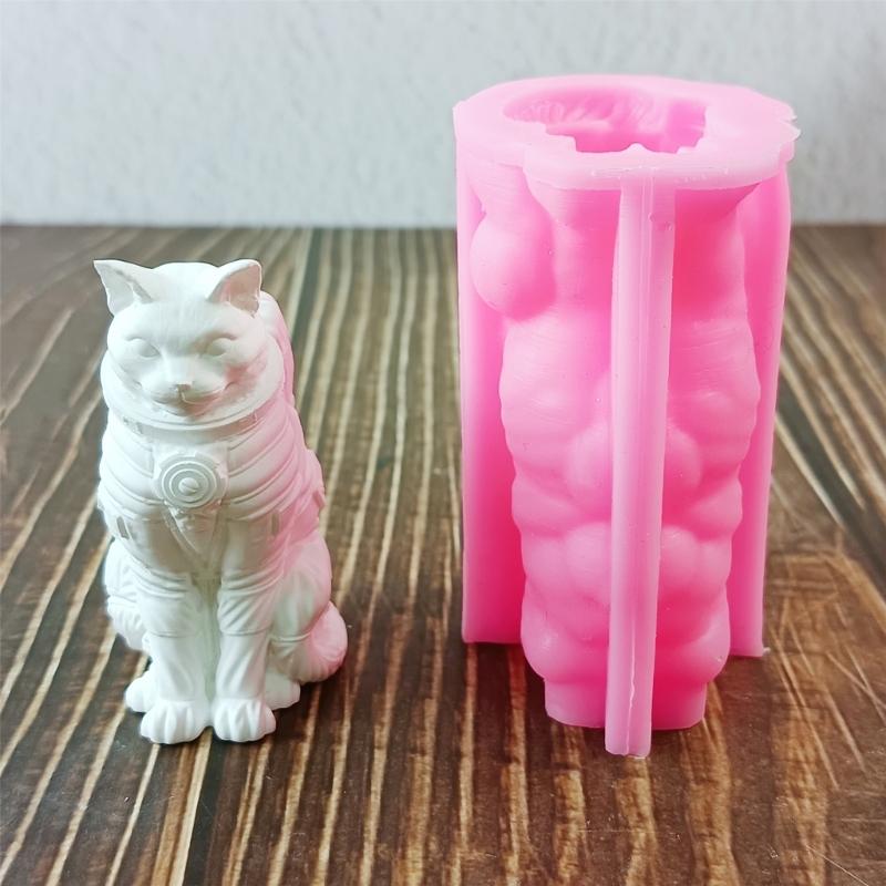 Cats Astronaut Molds Silicone Mould Ornament Molds Handmade Candle Molds Soap Molds Casting Molds for Home Decoration