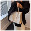 Popular fashion bag women's 2024 new winter large-capacity pearl chain shoulder bag niche design armpit bag