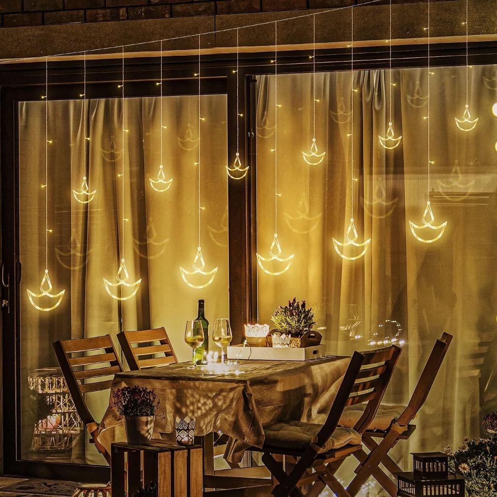 Diya světla pro dekoraci- Chrámové dekorační předměty, Závěsná světla pro dekorační předměty Mandir, Dekorace Pooja pokoje